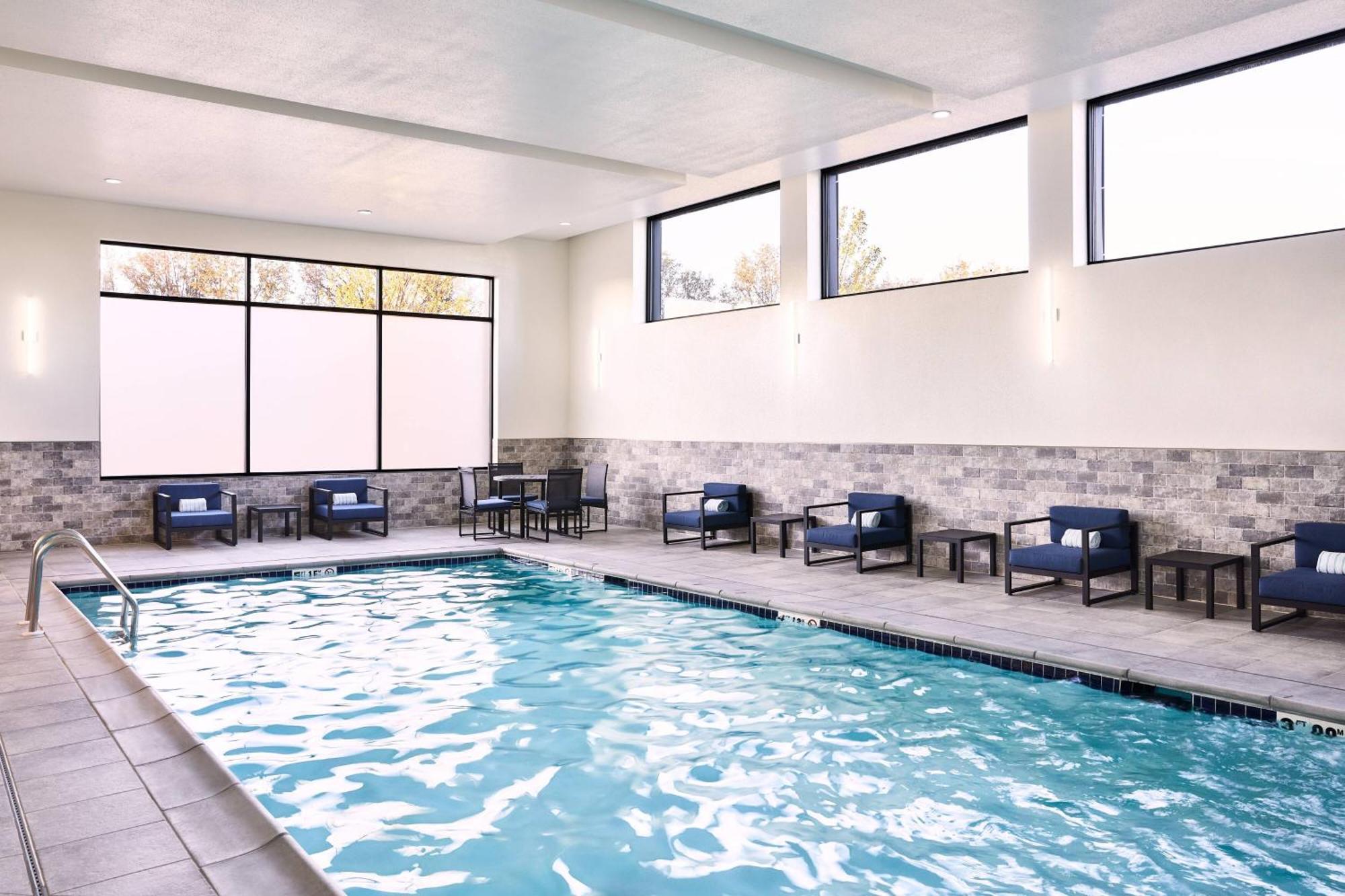 Ac Hotel By Marriott Bridgewater Bagian luar foto